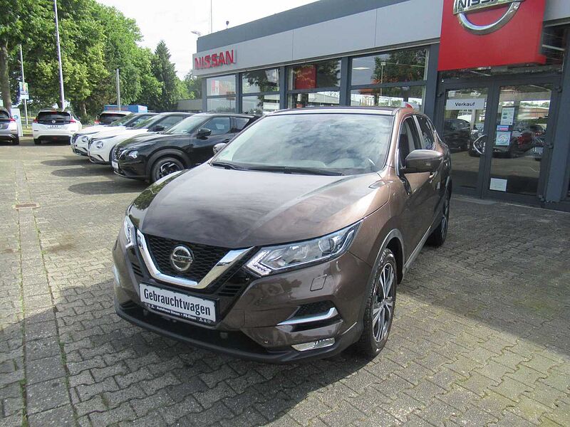 Nissan Qashqai 1.2 DIG-T N-Connecta*NAVIGATION*4 x KAMERA*SHZ*