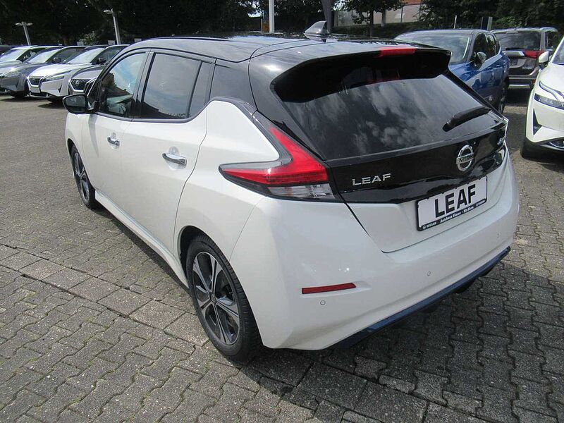 Nissan Leaf 40 kWh Tekna*LEDER*NAVI*SHZ*LED*KEYLESS ENTRY*