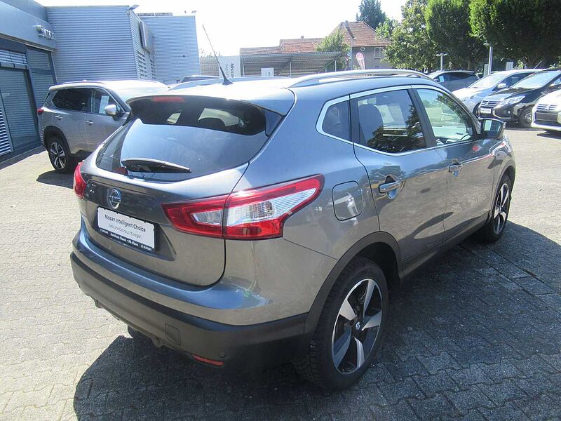 Nissan Qashqai 1.2 DIG-T Xtronic N-Connecta Pano SHZ