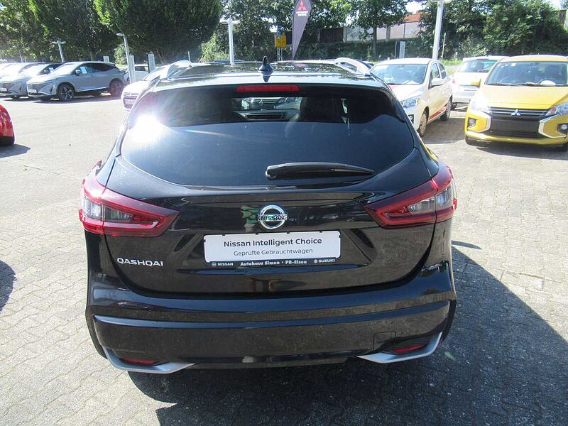 Nissan Qashqai 1.3 DIG-T DCT TEKNA+Vollleder Navi Pano