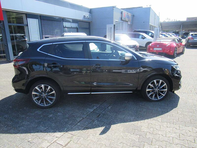 Nissan Qashqai 1.3 DIG-T DCT TEKNA+Vollleder Navi Pano