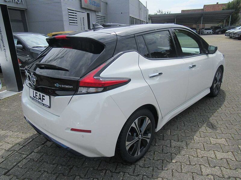 Nissan Leaf 40 kWh Tekna*LEDER*NAVI*SHZ*LED*KEYLESS ENTRY*