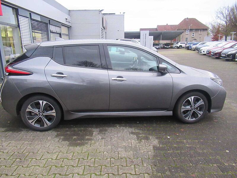 Nissan Leaf 40 kWh Tekna*LEDER*SHZ*NAVI*4xKAMERA*BOSE*