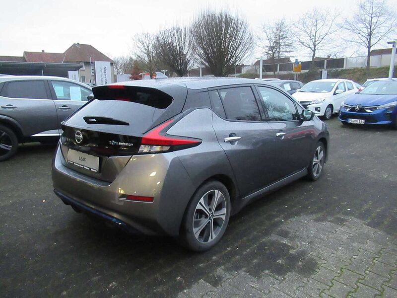 Nissan Leaf 40 kWh Tekna*ALLWETTER*LEDER*NAVI*4xKAMERA*SHZ*