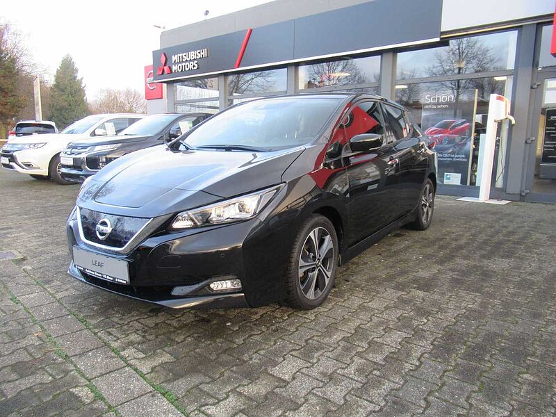 Nissan Leaf 40 kWh Tekna*LEDER*4xKAMERA*ALLWETTER*BOSE*